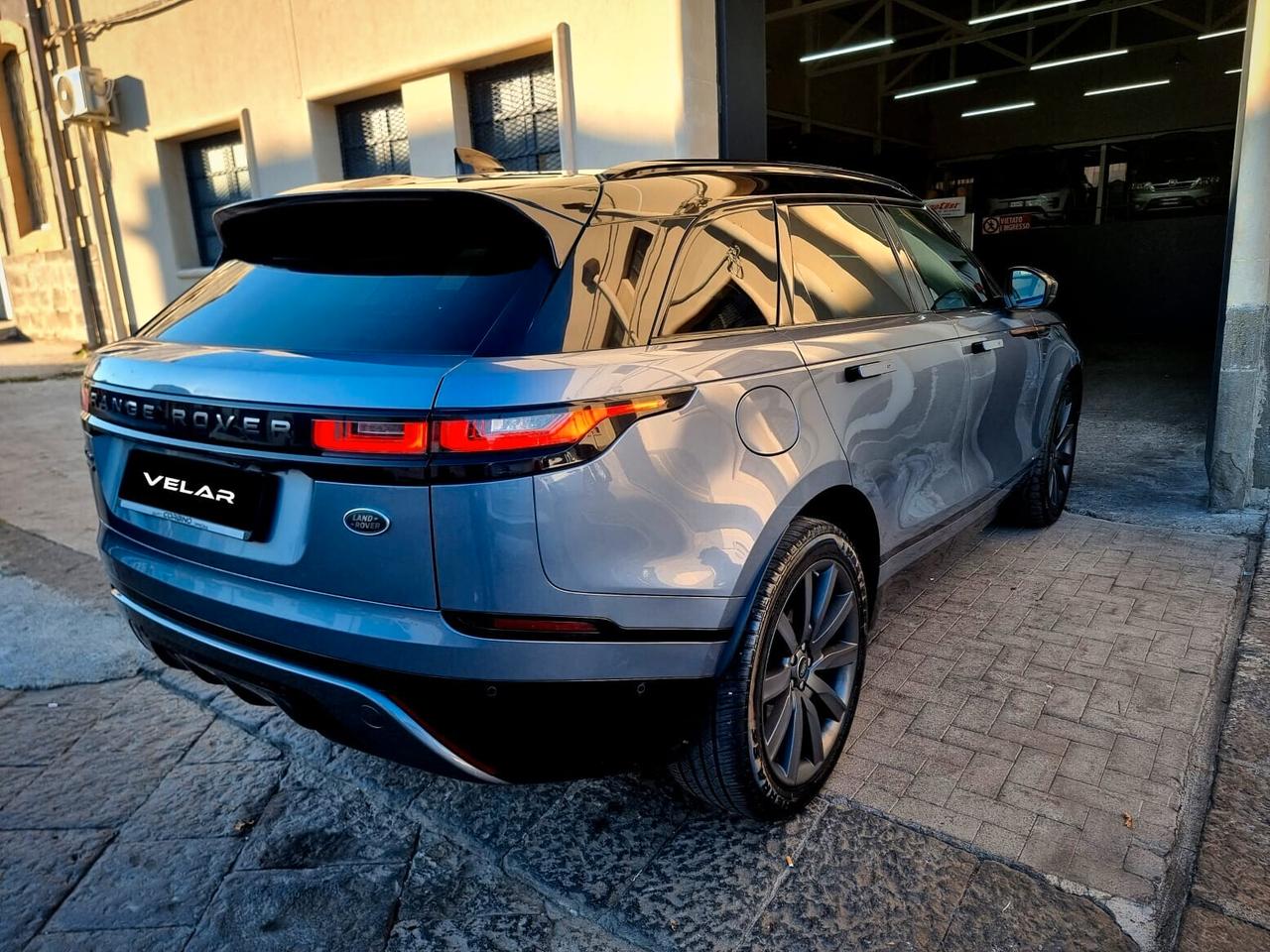 Land Rover Range Velar 2.0D I4 240 CV R-Dynamic SE