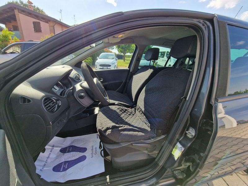 Renault Clio Clio 1.2 16V 5 porte Le Iene