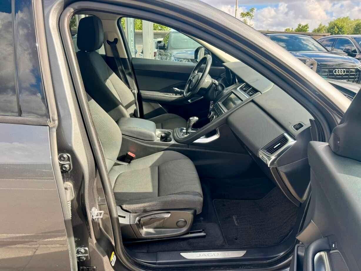 Jaguar E-Pace 2.0D 150 CV AWD aut. R-Dynamic