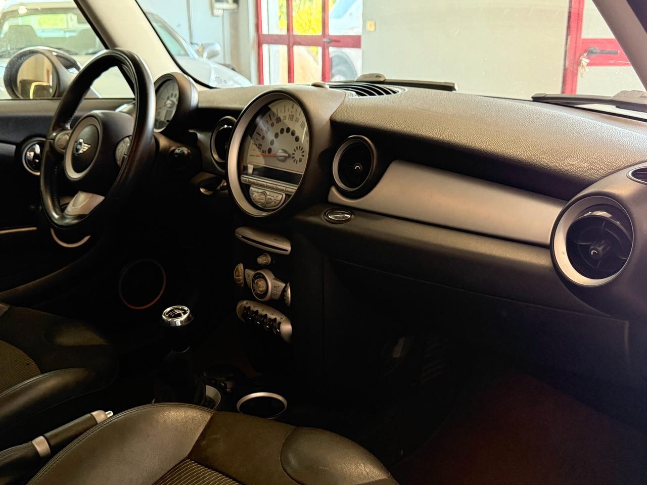 Mini 1.6 16V Cooper D