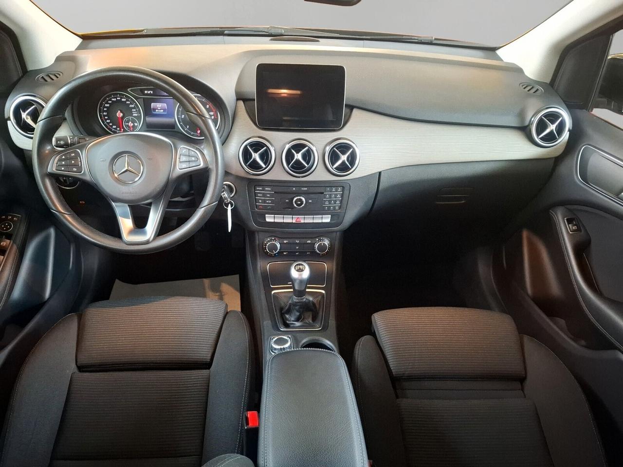 Mercedes-benz B 180 B 180 d Business full optional