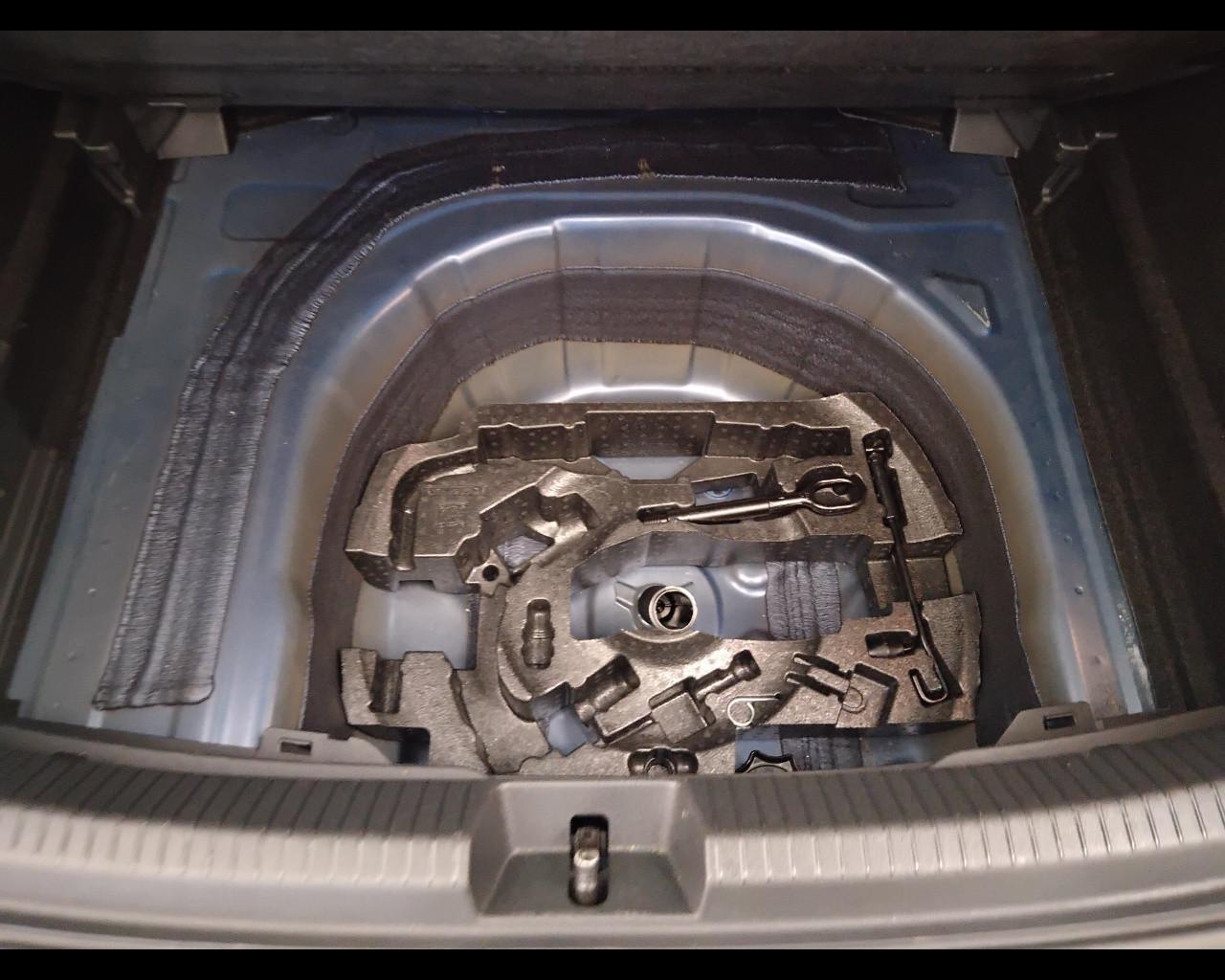 VOLKSWAGEN Taigo - Taigo 1.0 tsi Life 110cv