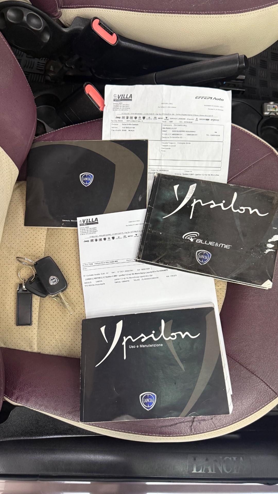 Lancia Ypsilon 1.3 MJT 75 CV Platino