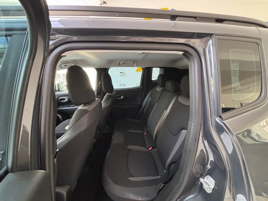 Jeep Renegade 1.5 Turbo T4 MHEV Limited tua da €199,00 mensili