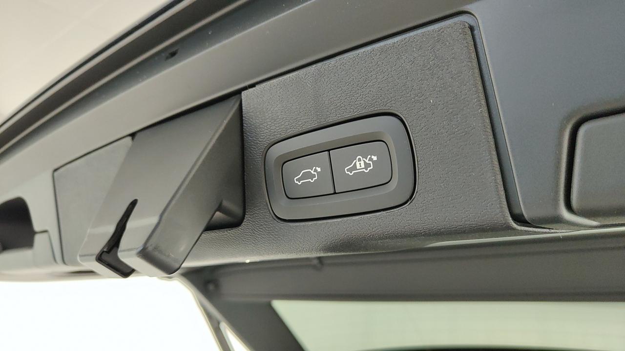 VOLVO XC60 2.0 t6 phev Plus Bright awd auto