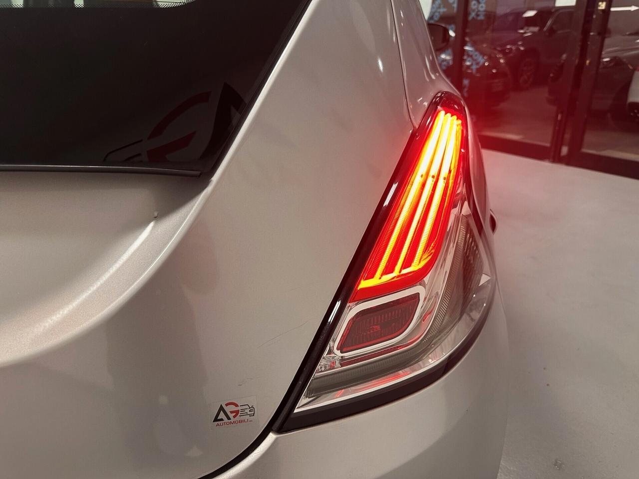 LANCIA YPSILON METANO (80000 )