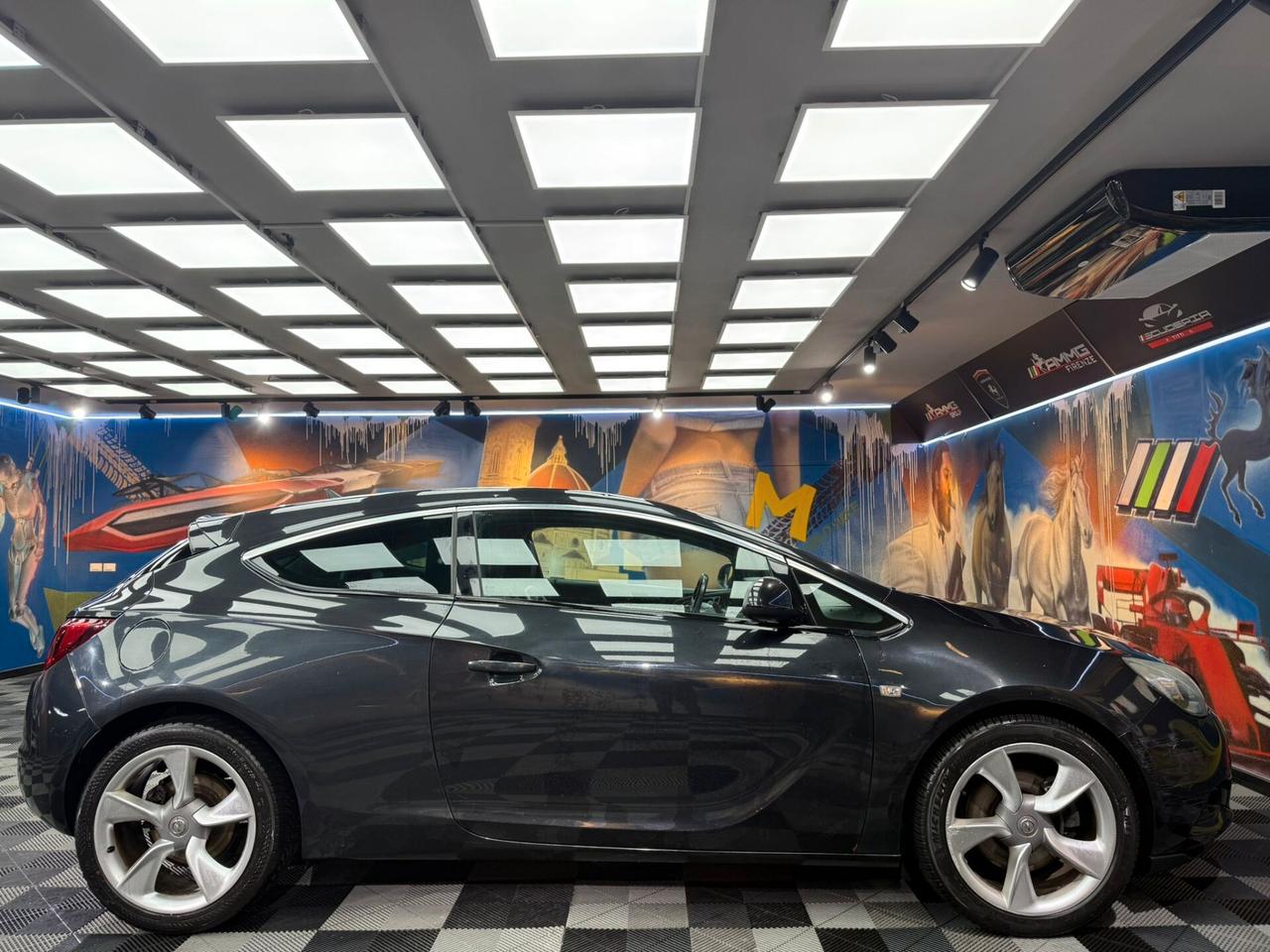 Opel Astra GTC 2.0 CDTI 165CV S&S 3 porte Cosmo S (271)