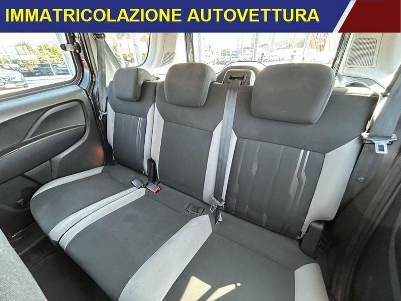 FIAT Doblò 1.4 95cv Lounge NAVI + 5 POSTI VETTURA