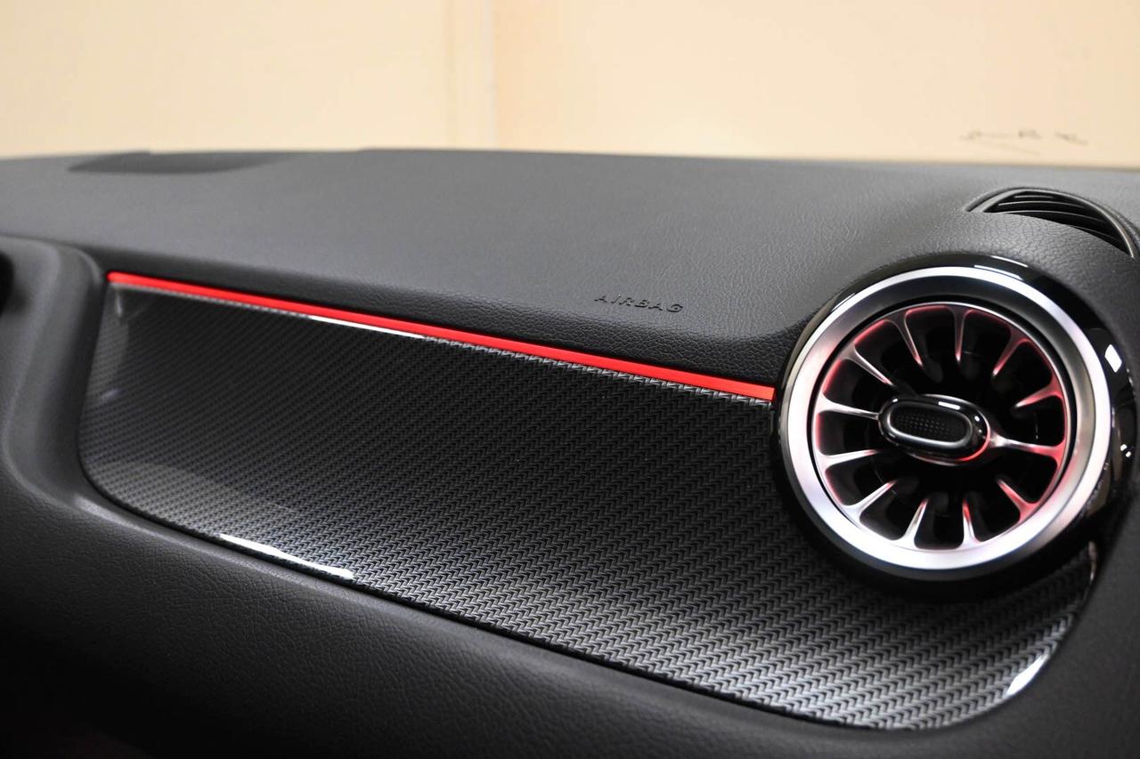 MERCEDES GLA (H247) GLA 200 d Automati...