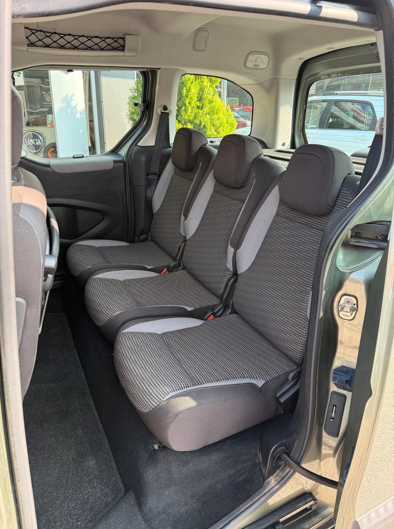 Peugeot Partner Tepee 1.6 HDi 92CV Premium