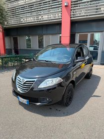 Lancia Ypsilon 0.9 TwinAir 85 CV 5 porte Benzina Metano Ecochic