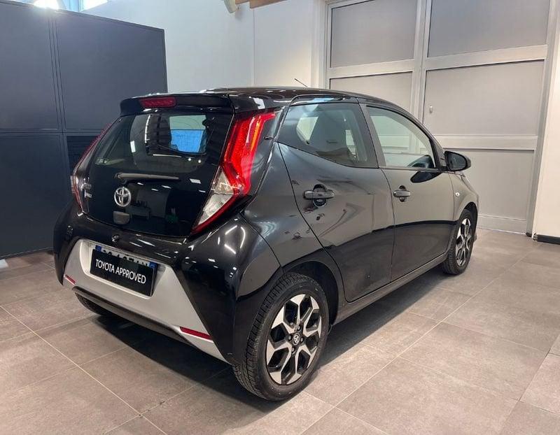 Toyota Aygo Connect 1.0 VVT-i 72 CV 5 porte x-fun