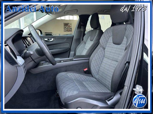 VOLVO XC60 B4 (d) AWD Geartronic Momentum Pro