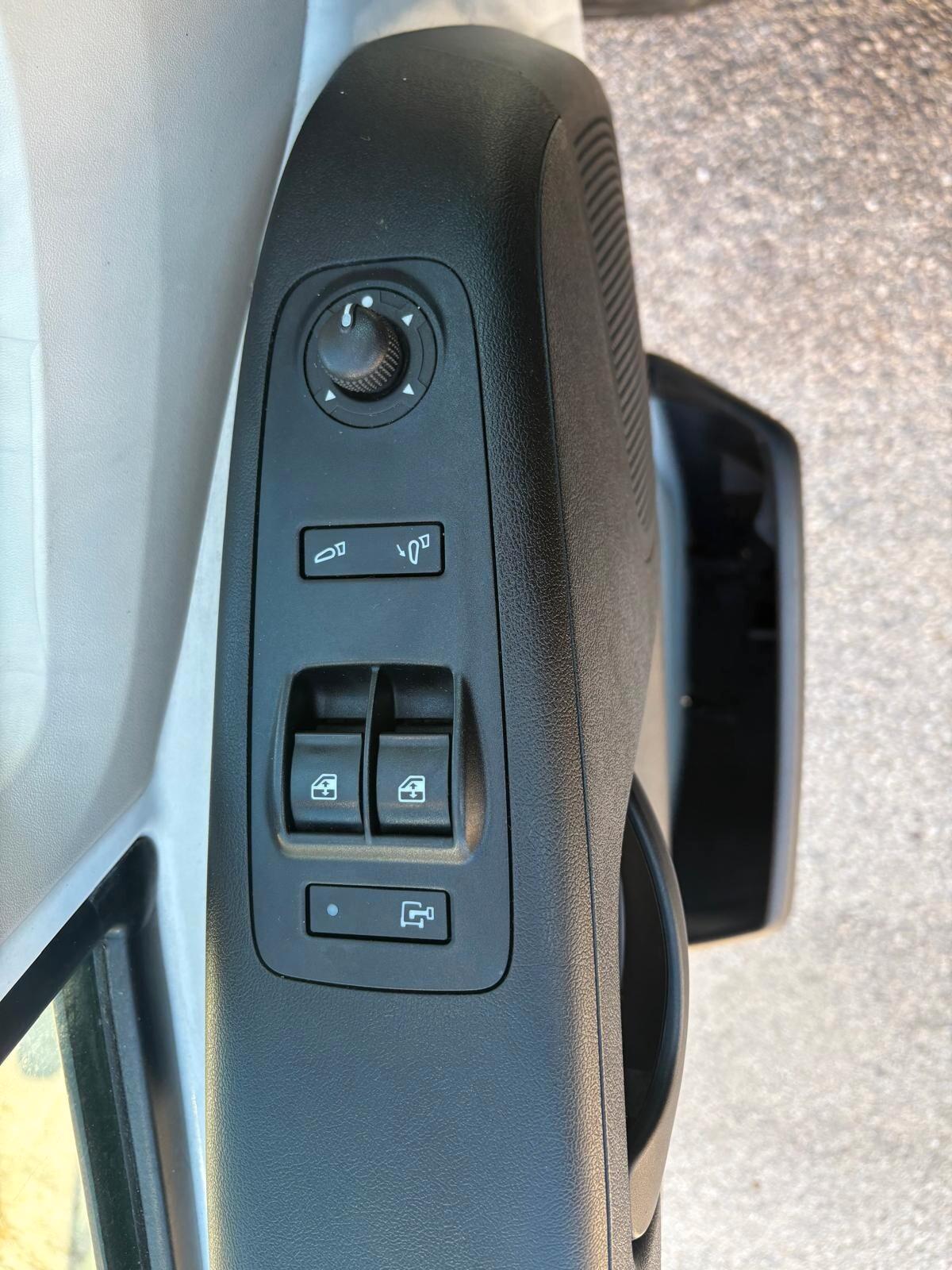 Peugeot Boxer 335 2.0 BlueHDi 160CV PASSO LUNGO