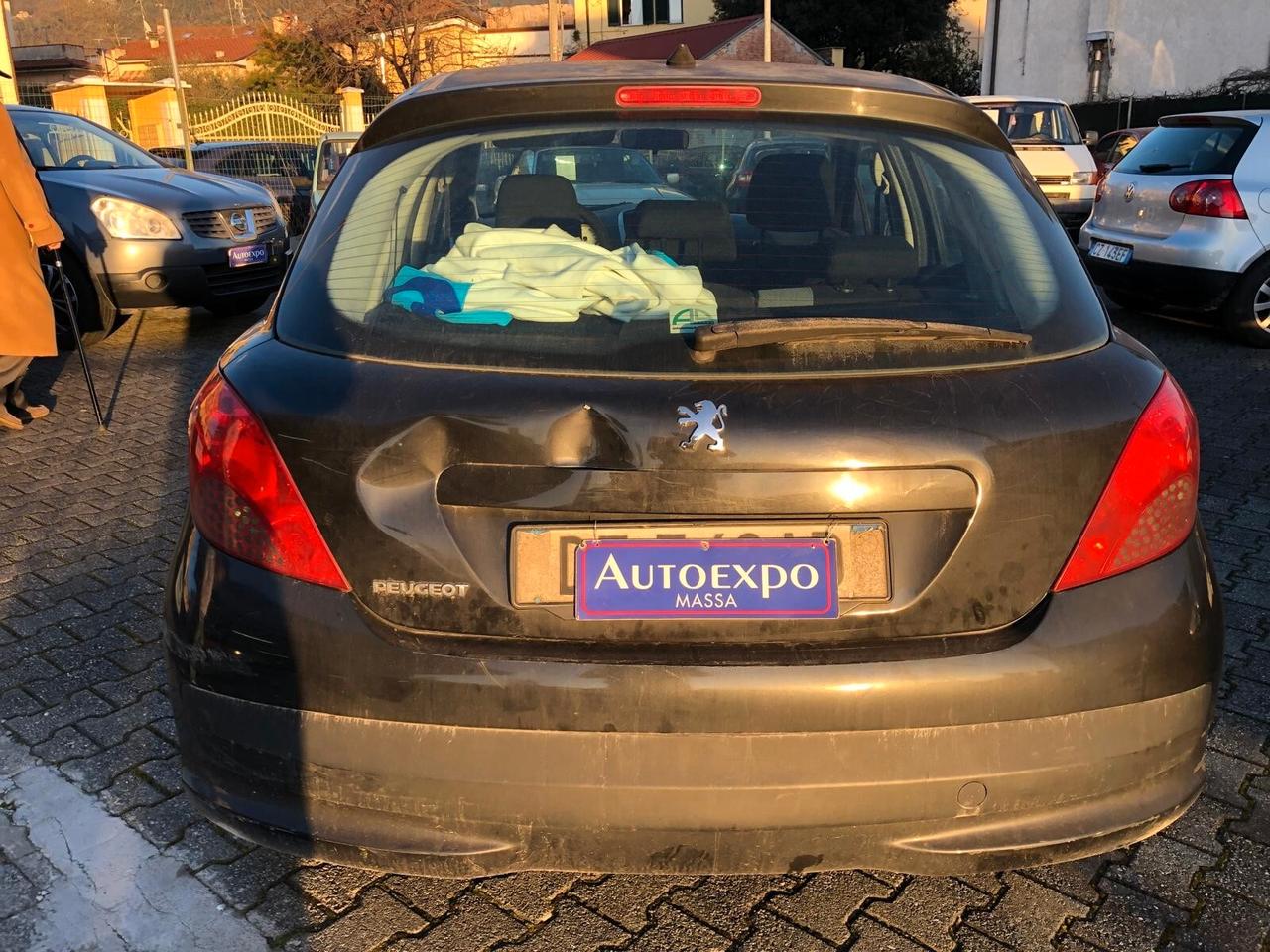 Peugeot 207 1.4 HDi 70CV 5p. ONE Line