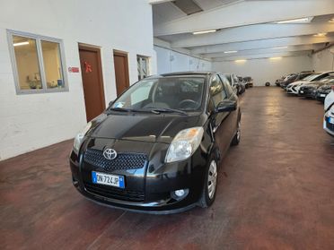 Toyota Yaris 1.3 3 PORTE SOL NEOPAT 83.000KM