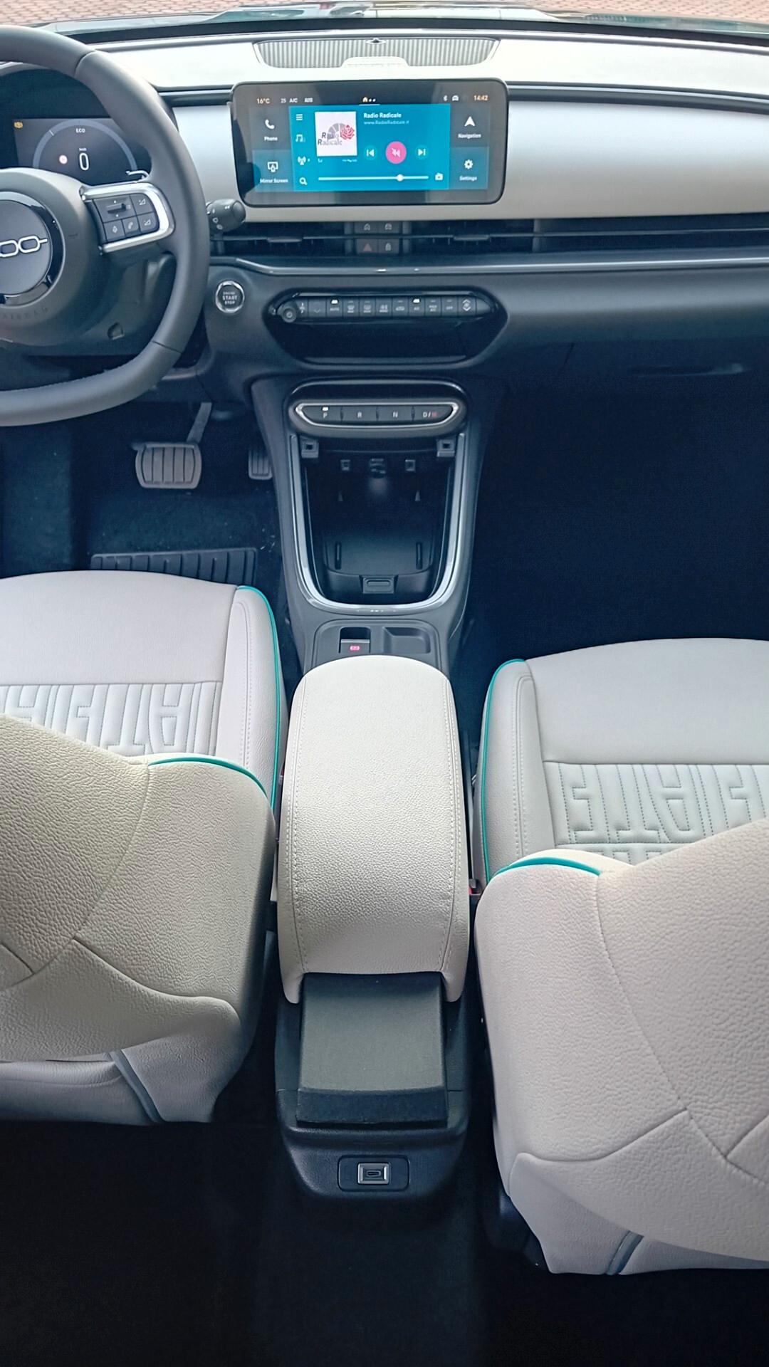 Fiat 600 1.2 Hybrid 145 CV DCT MHEV La Prima * SENZA VINCOLO DI FINANZIAMENTO*