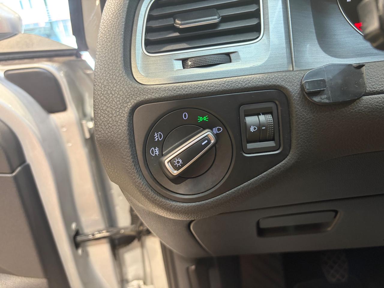 Volkswagen Golf 1.6 TDI DPF 5p. Highline