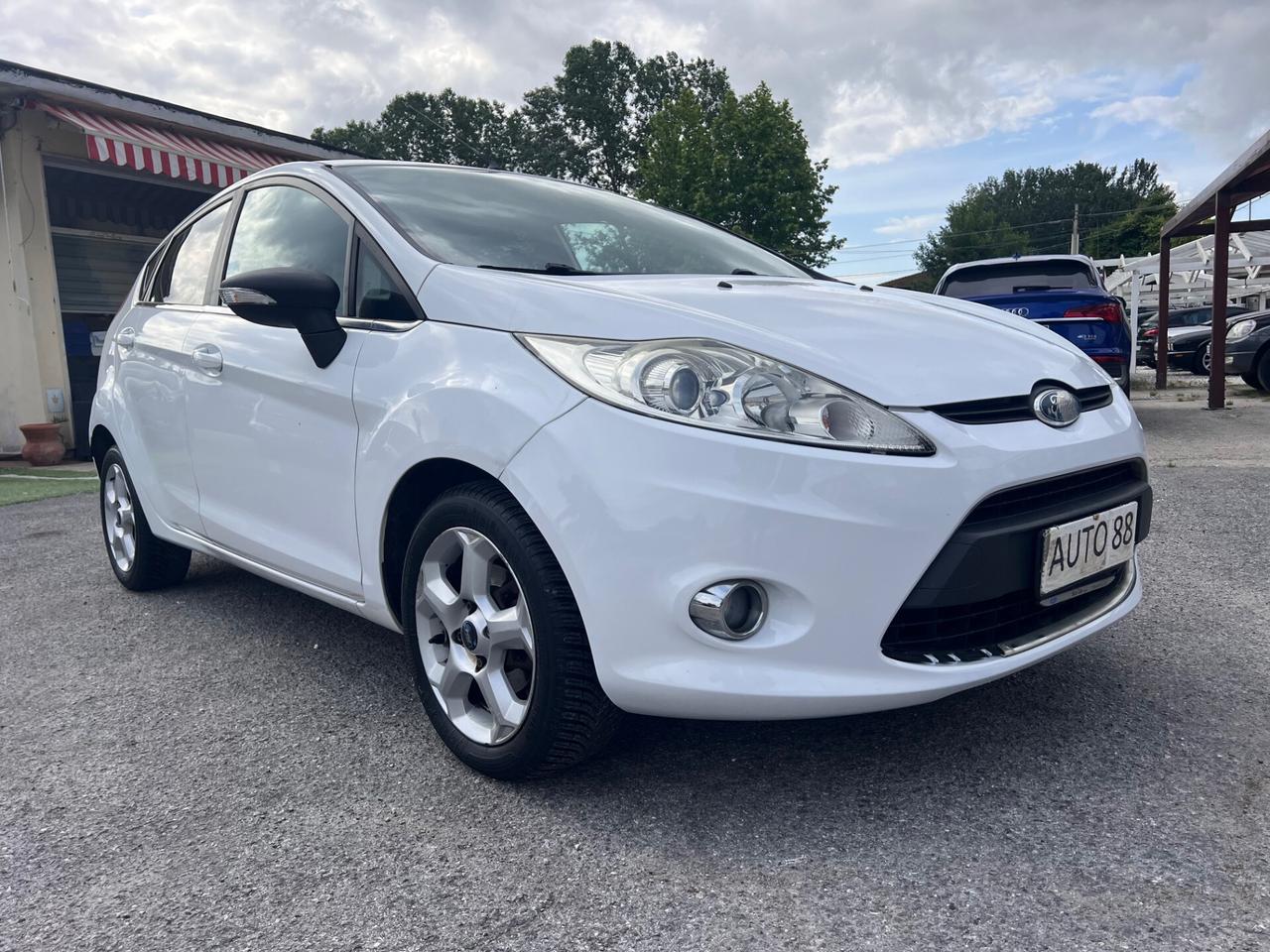 Ford Fiesta 1.4 TDCi 5p. Titanium
