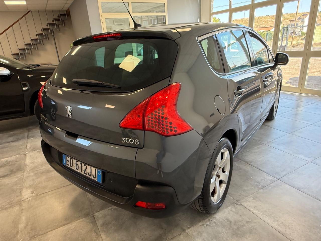 Peugeot 3008 1.6 HDi 110CV Business