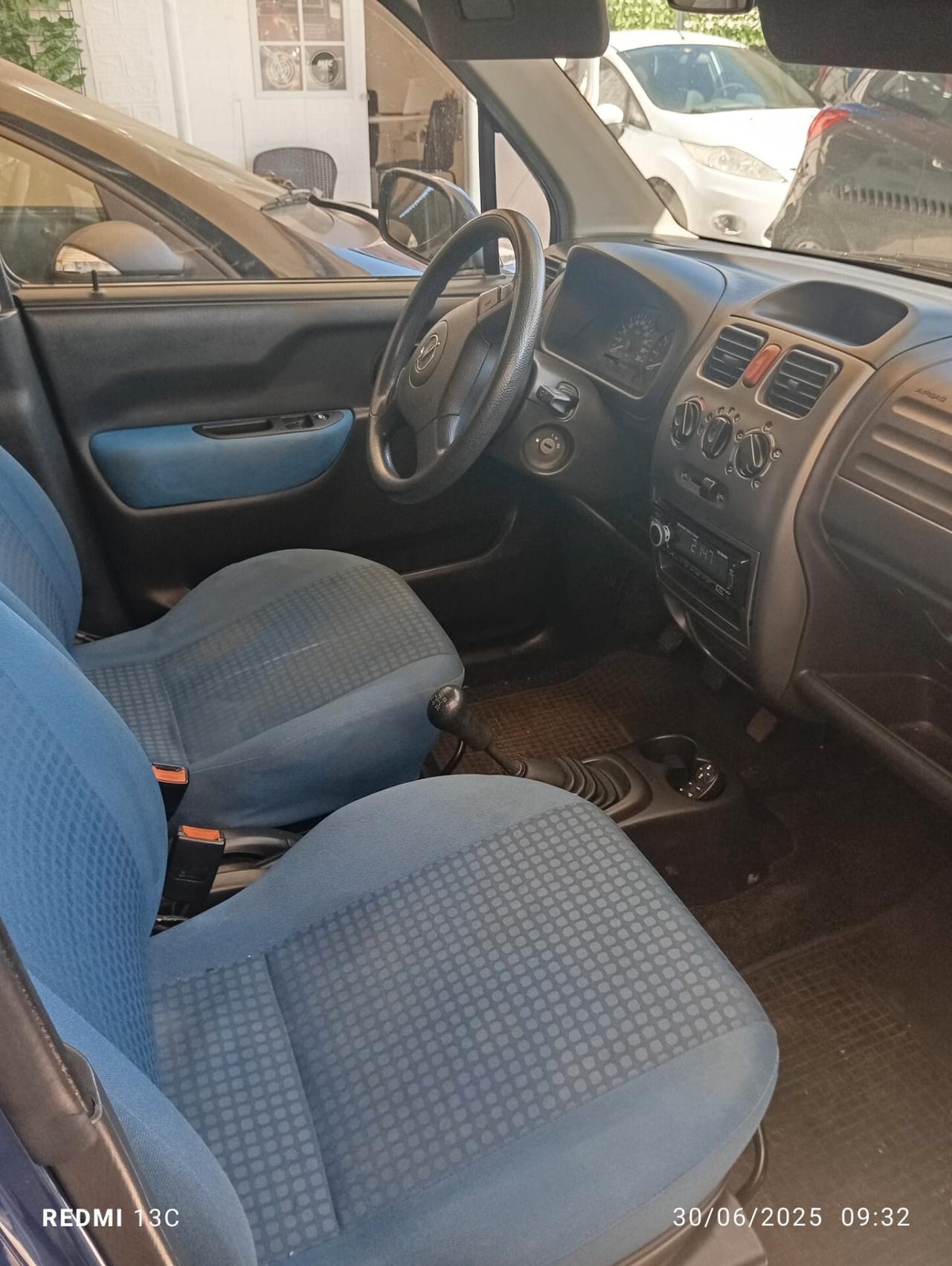 Opel Agila 1.2 16V 'Njoy
