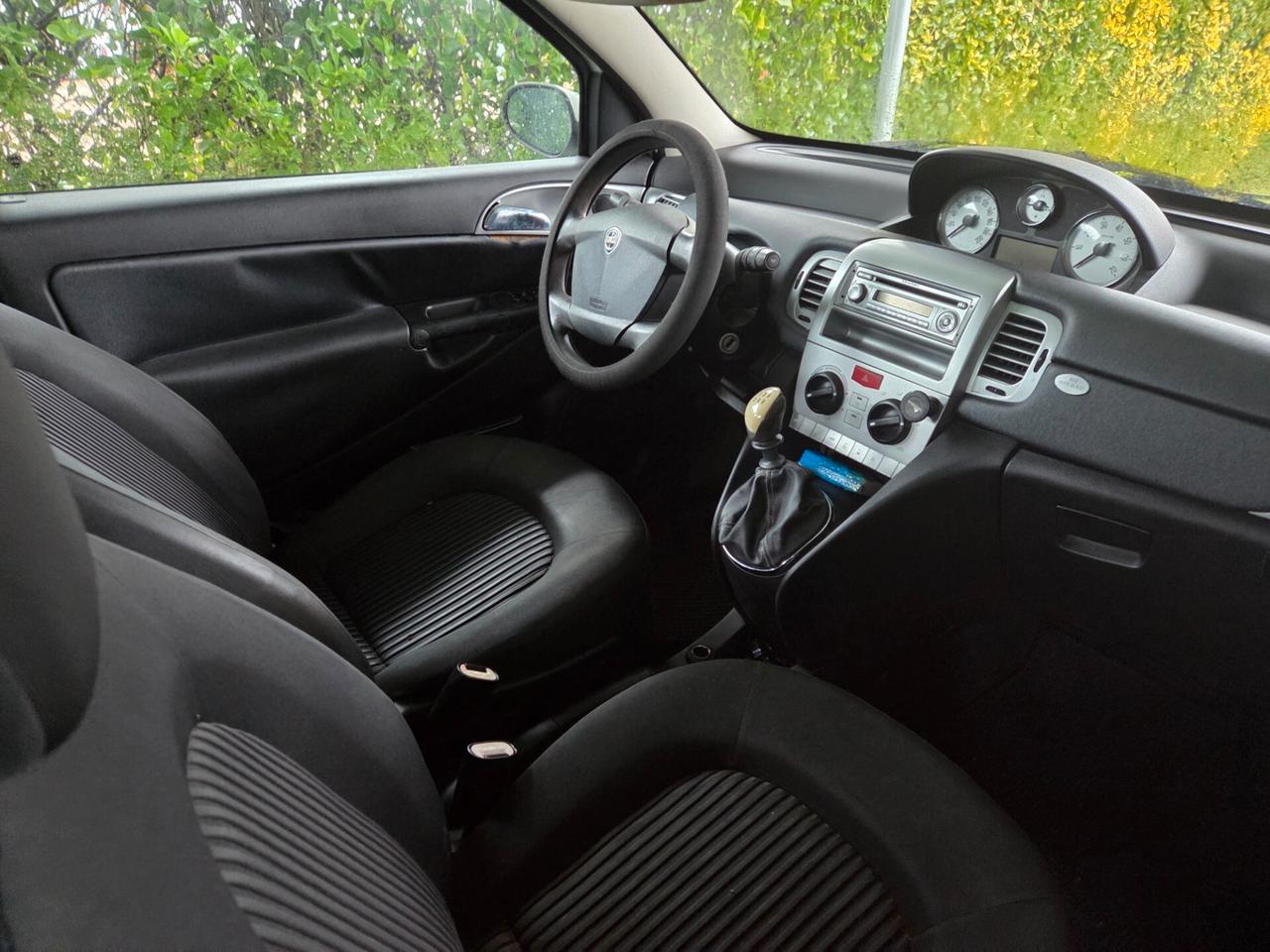 Lancia Ypsilon 1.2 Argento