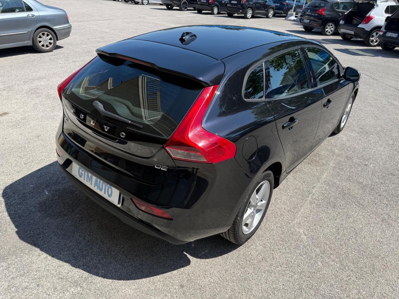 Volvo V40 D2 1.6 Diesel 115 cv - Neopatentati