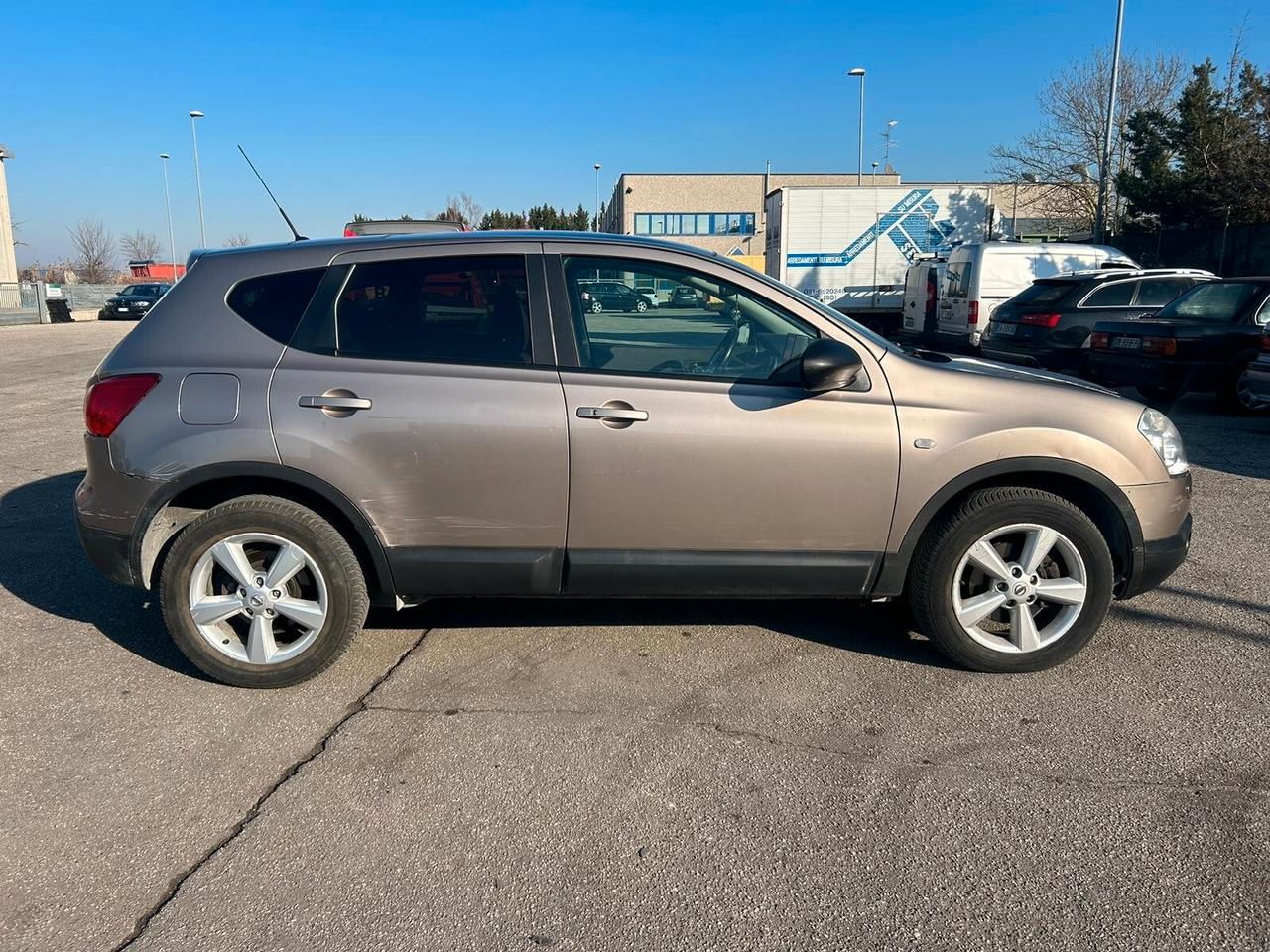 Nissan Qashqai 2.0 dCi DPF 4WD Acenta