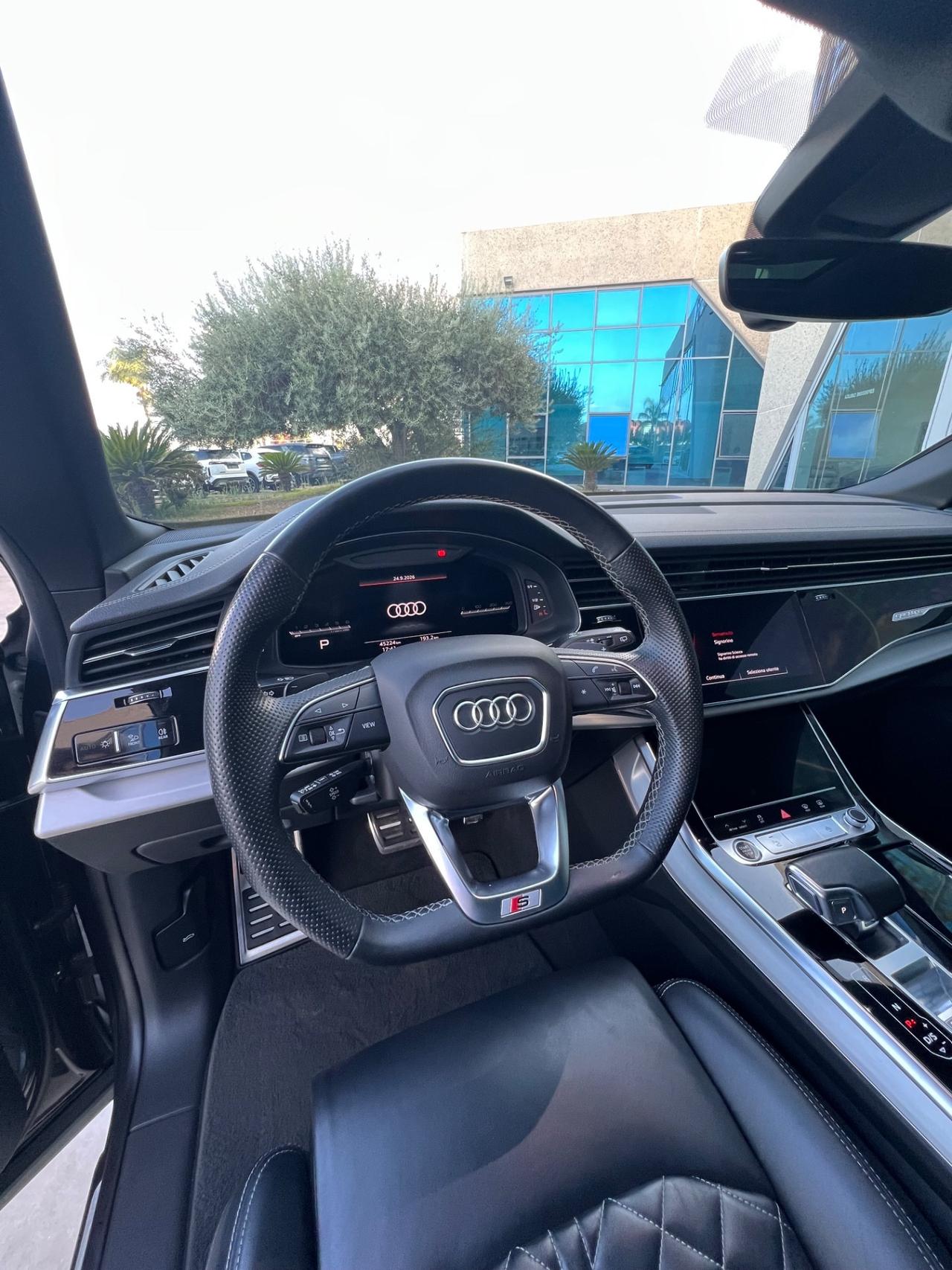 Audi Q8 50 TDI 286 CV quattro tiptronic S line - ANTICIPO €15.900 NOLEGGIO NO SCORING