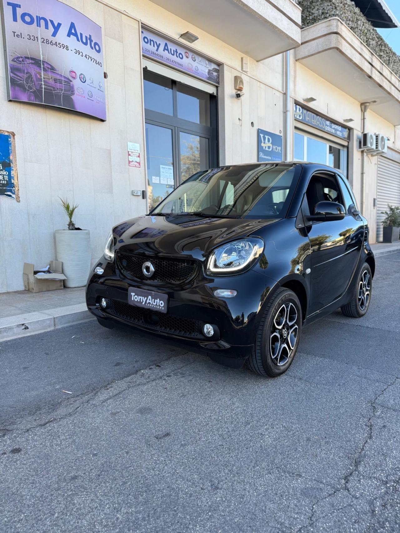Smart ForTwo Prime TETTO PANORAMICO,INTERNI IN PELLE,TELECAMERA,NAVIGATORE.FULL LED,BLUETOOTH