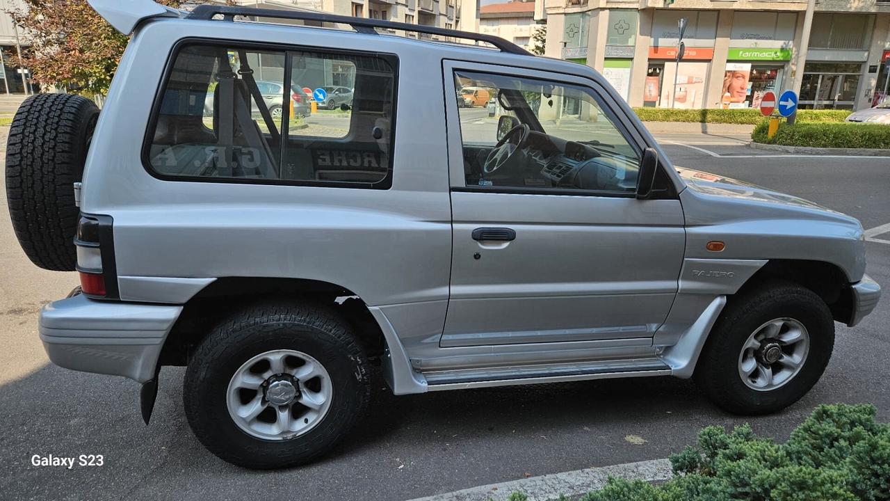 Mitsubishi Pajero 2.5 TDI MT GLS Elegance UNICO PROPRIETARIO GANCIO TRAINO