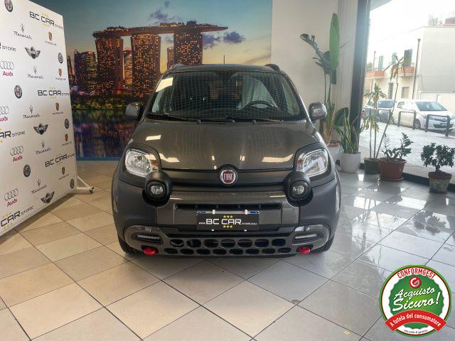 FIAT Panda Cross 1.0 Hybrid *DISPLAY COLORI