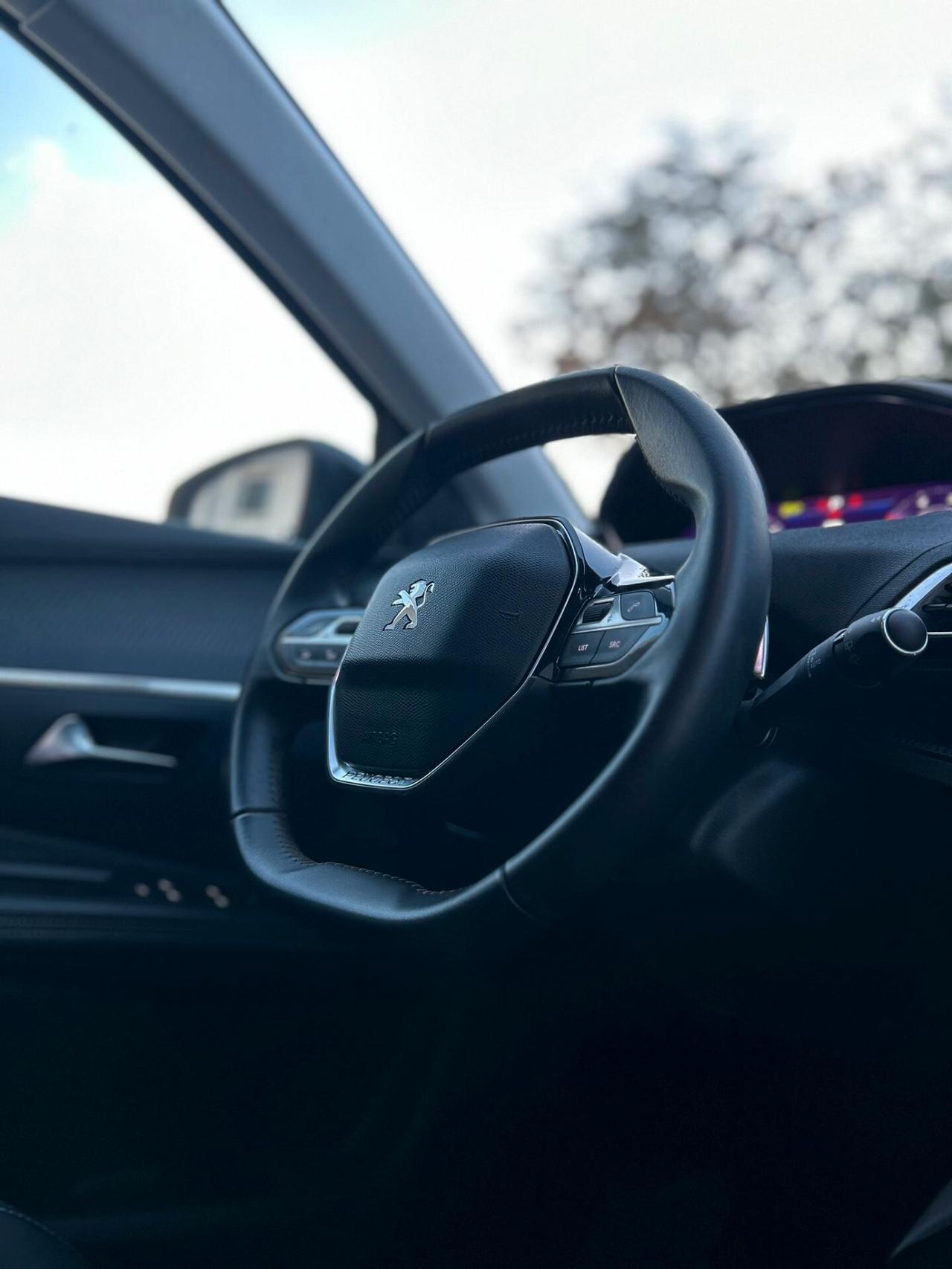 Peugeot 3008 BlueHDi 130 S&S EAT8 Allure