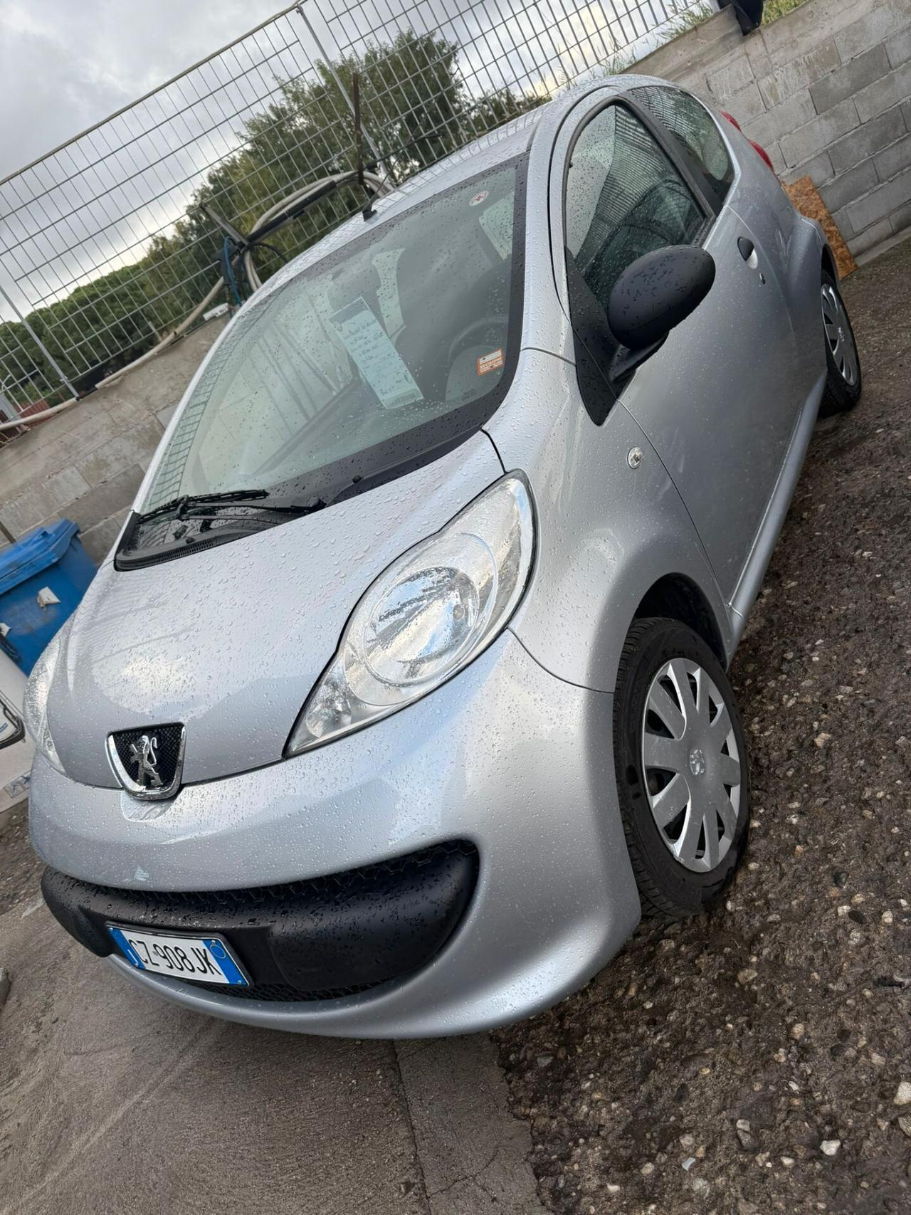 Peugeot 107 1.0 68CV 3p. Desir