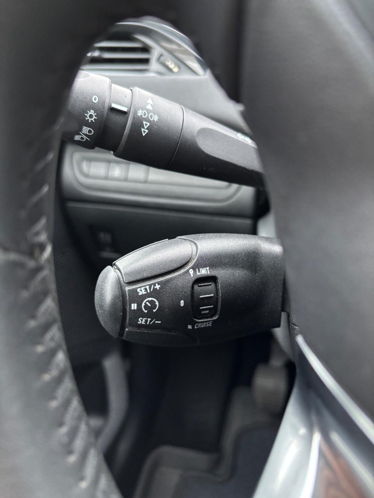 Peugeot 208 1.2 VTi 82 CV 5 porte Active