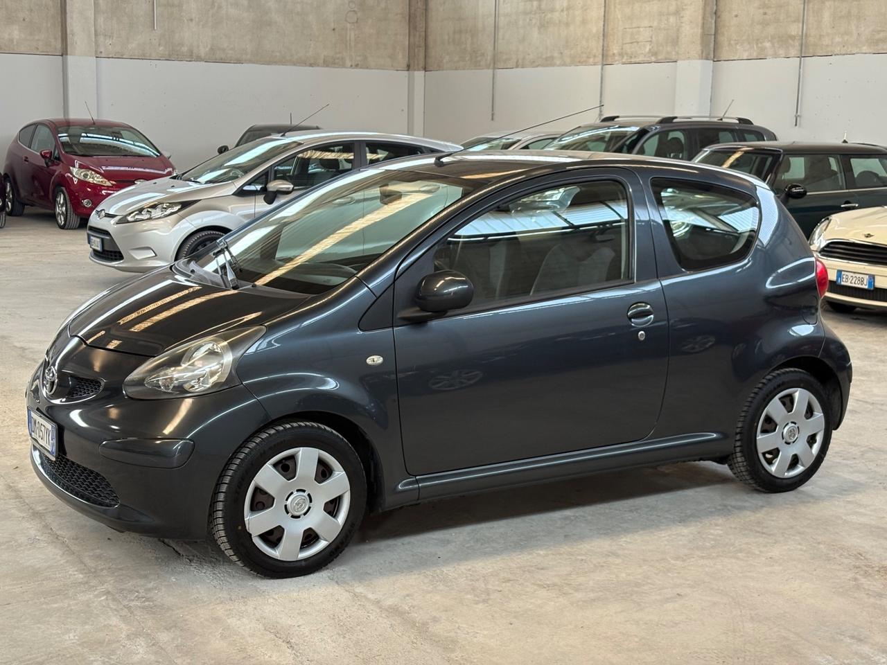 Toyota Aygo 1.0 12V VVT-i 3 porte Sol