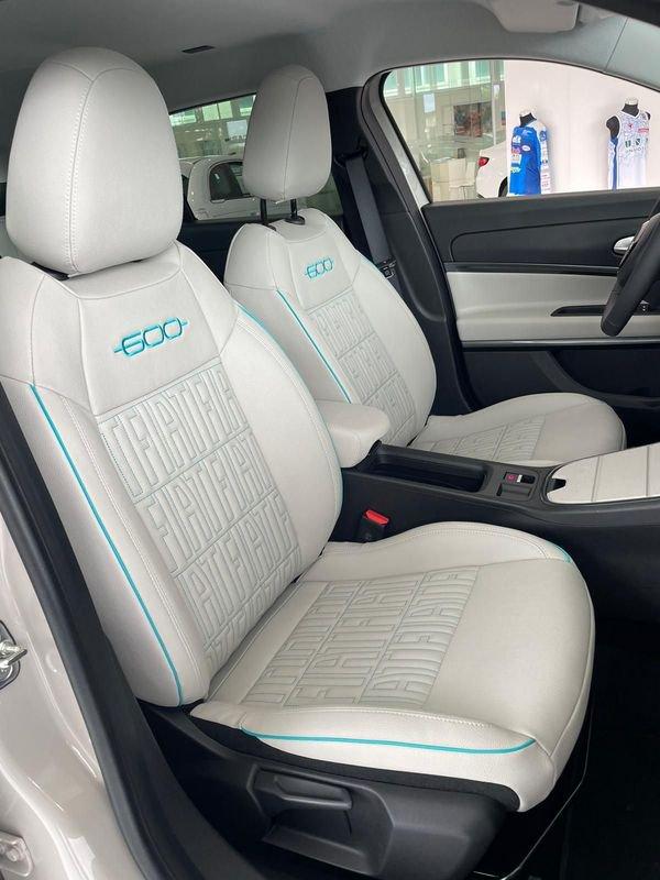 FIAT 600 Hybrid 110 CV DCT MHEV La Prima - Pronta consegna