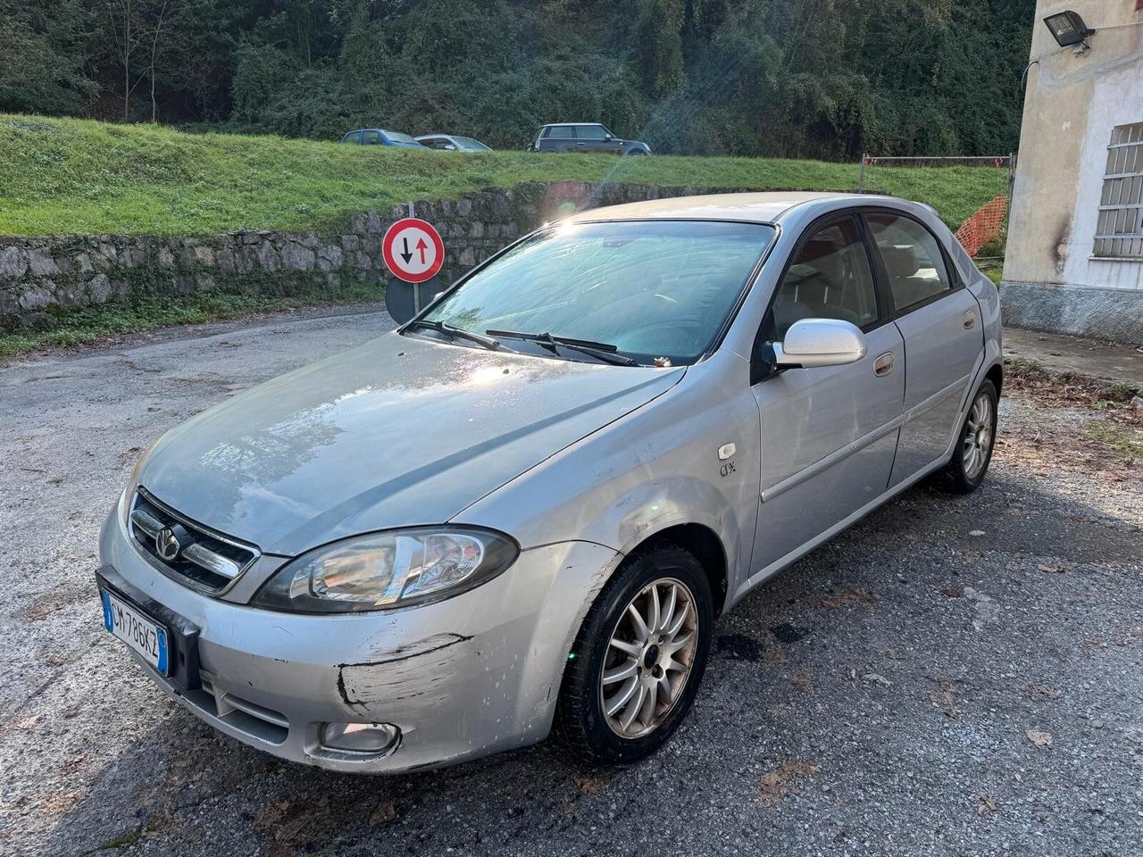 Daewoo Lacetti 1.6 16V 5P.