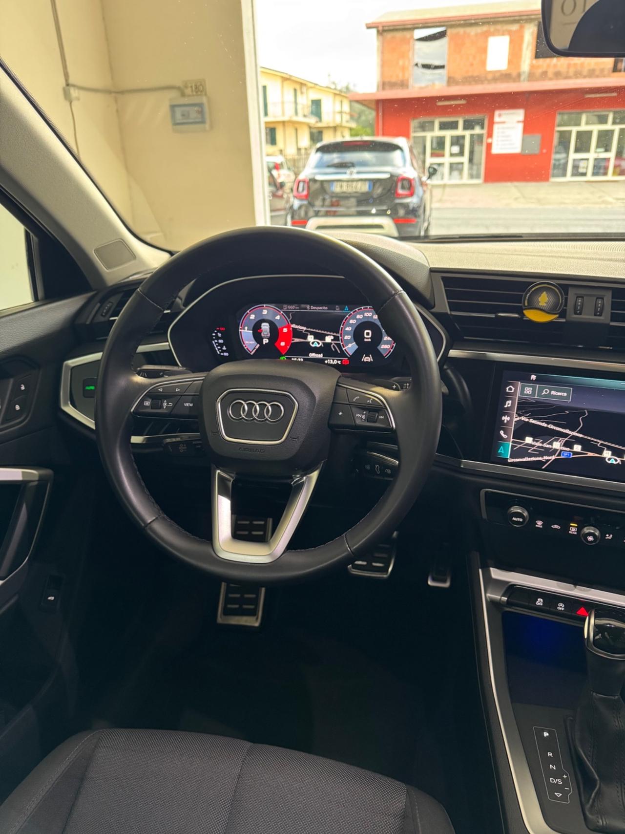 Audi Q3 35 TDI S tronic Business Advanced