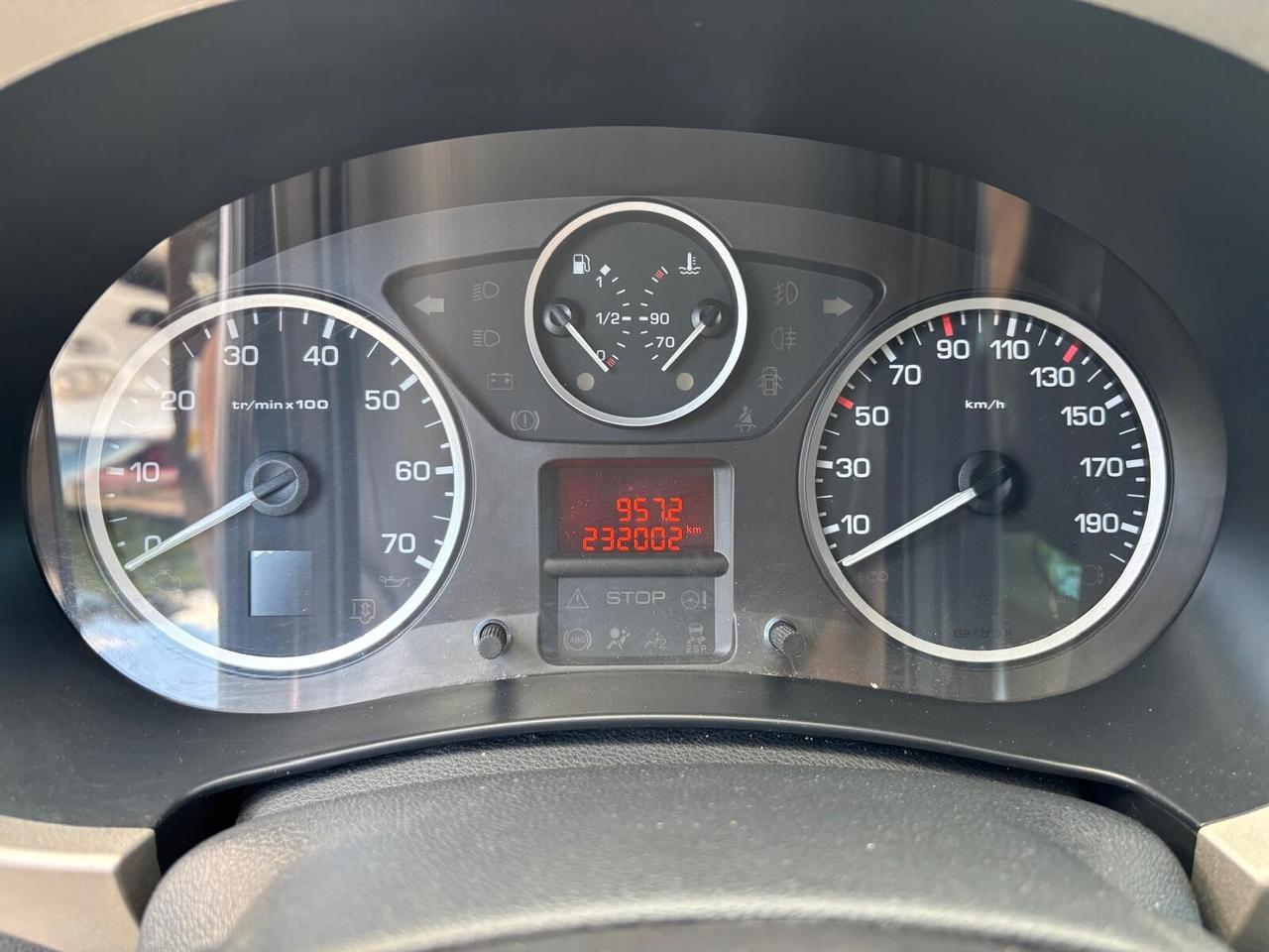 Peugeot Partner Tepee 1.6 HDi 92CV Outdoor