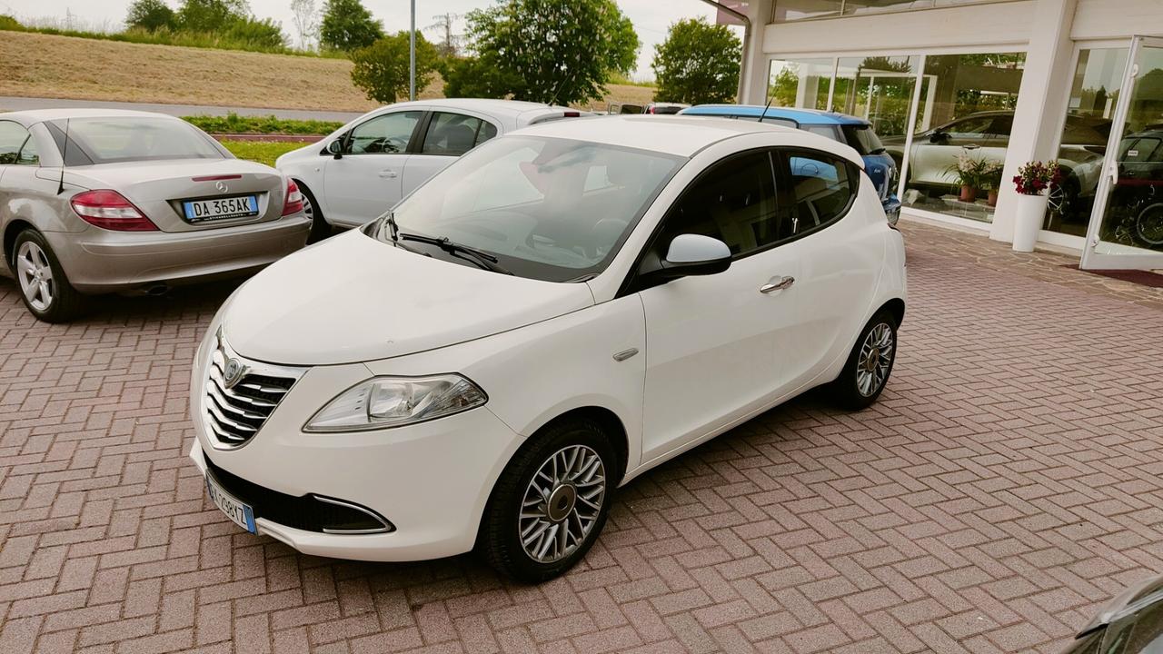 Lancia Ypsilon 1.2 Gold OK NEO PATENTATI