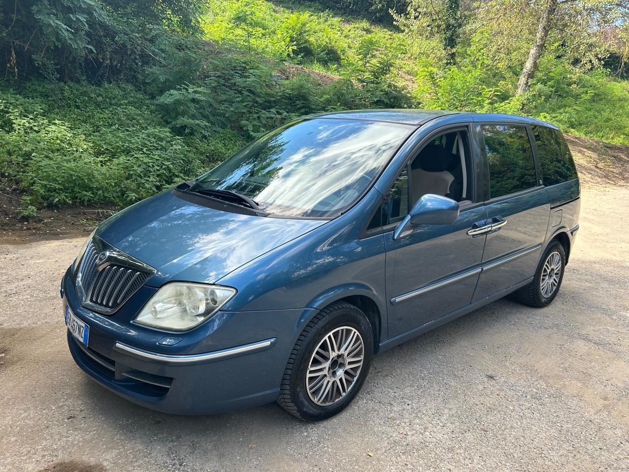 Lancia Phedra 2.2 MJT CA Oro Plus