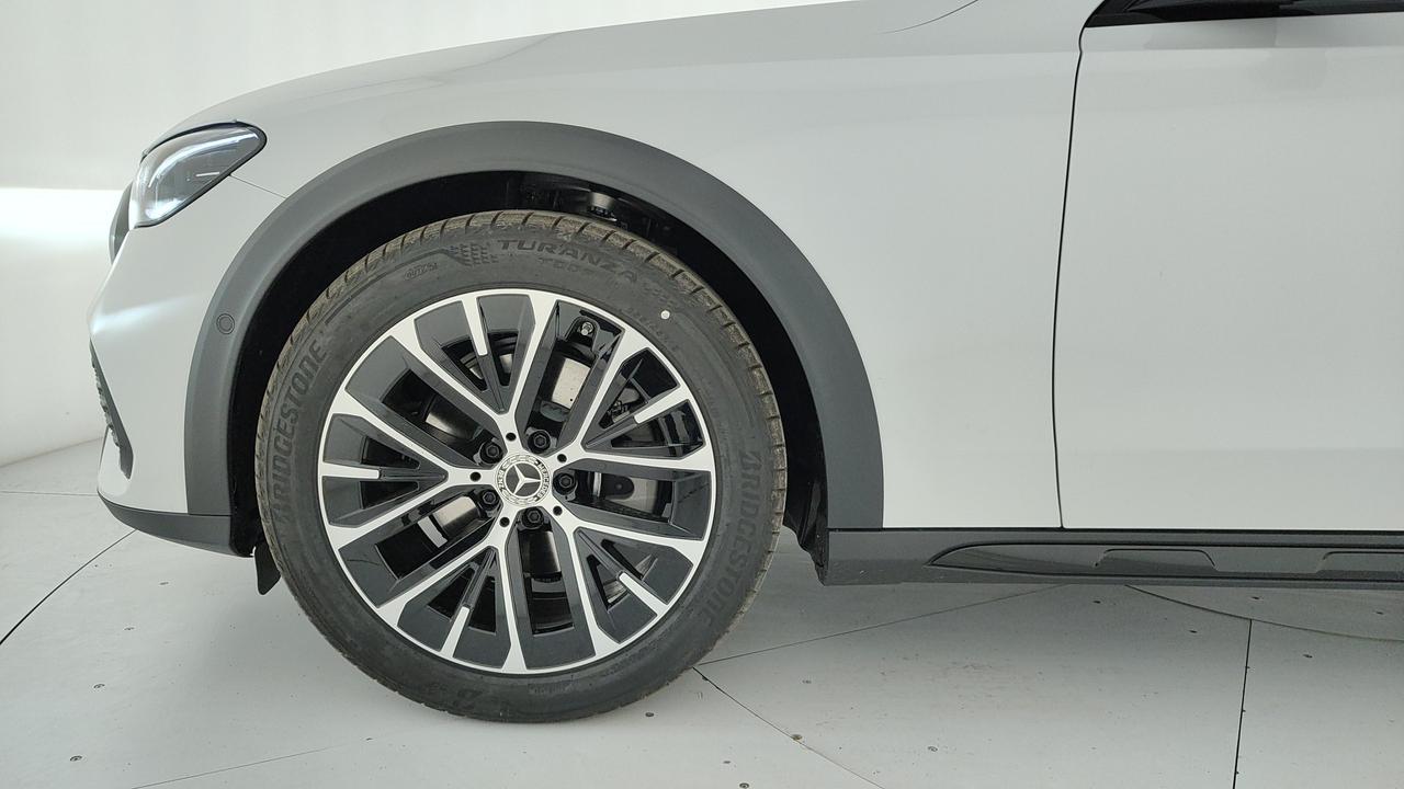 Mercedes-Benz E 220 d 4MATIC All Terrain