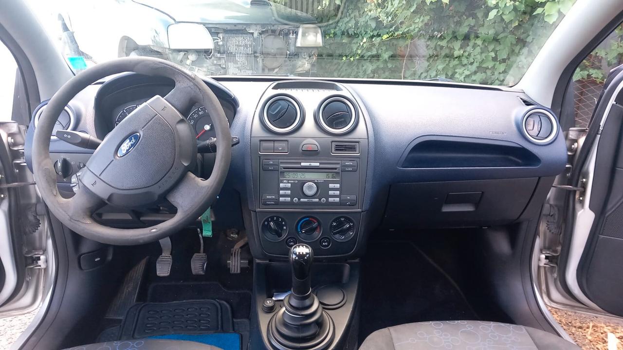 Ford Fiesta 1.4 TDCi 5p. Titanium