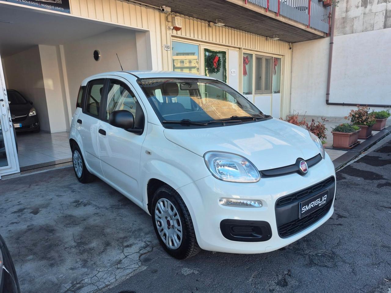 Fiat Panda 1.2 Lounge PARI AL NUOVO-------