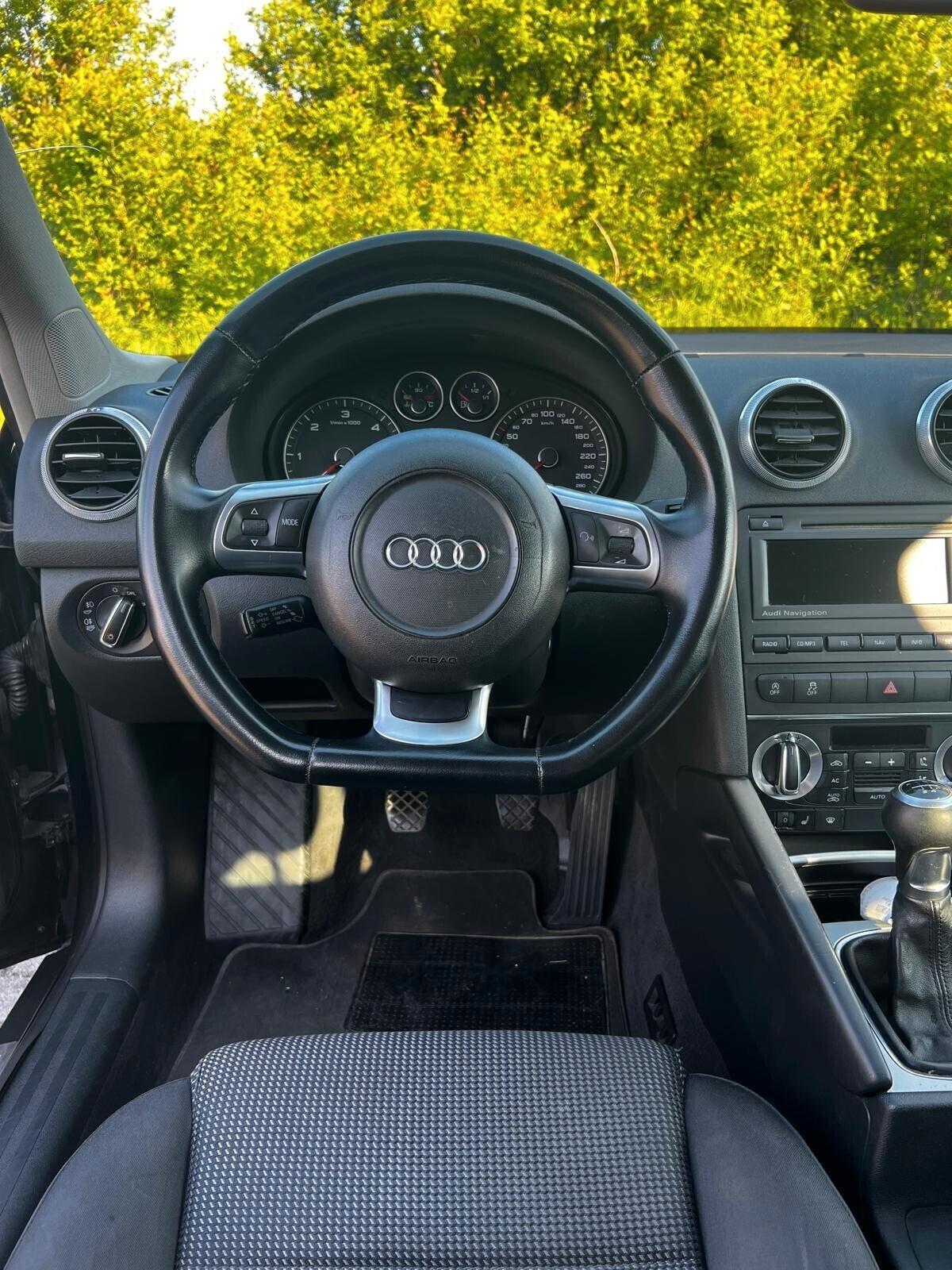 Audi A3 SPB 1.6 TDI 105 CV CR Ambition