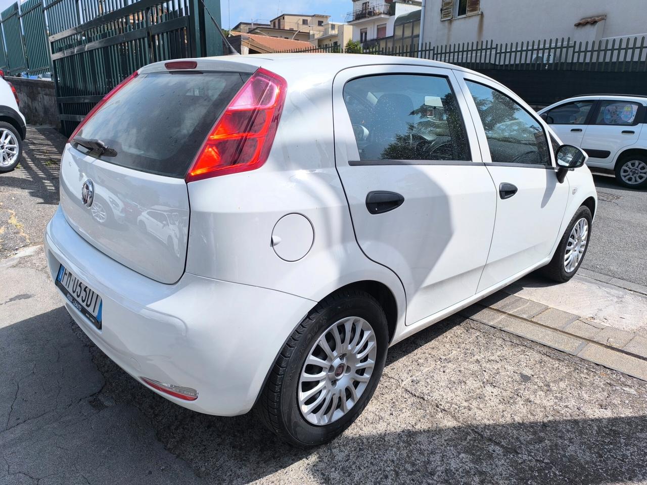 Fiat Punto 1.3 MJT II S&S 95 CV 5 porte Street