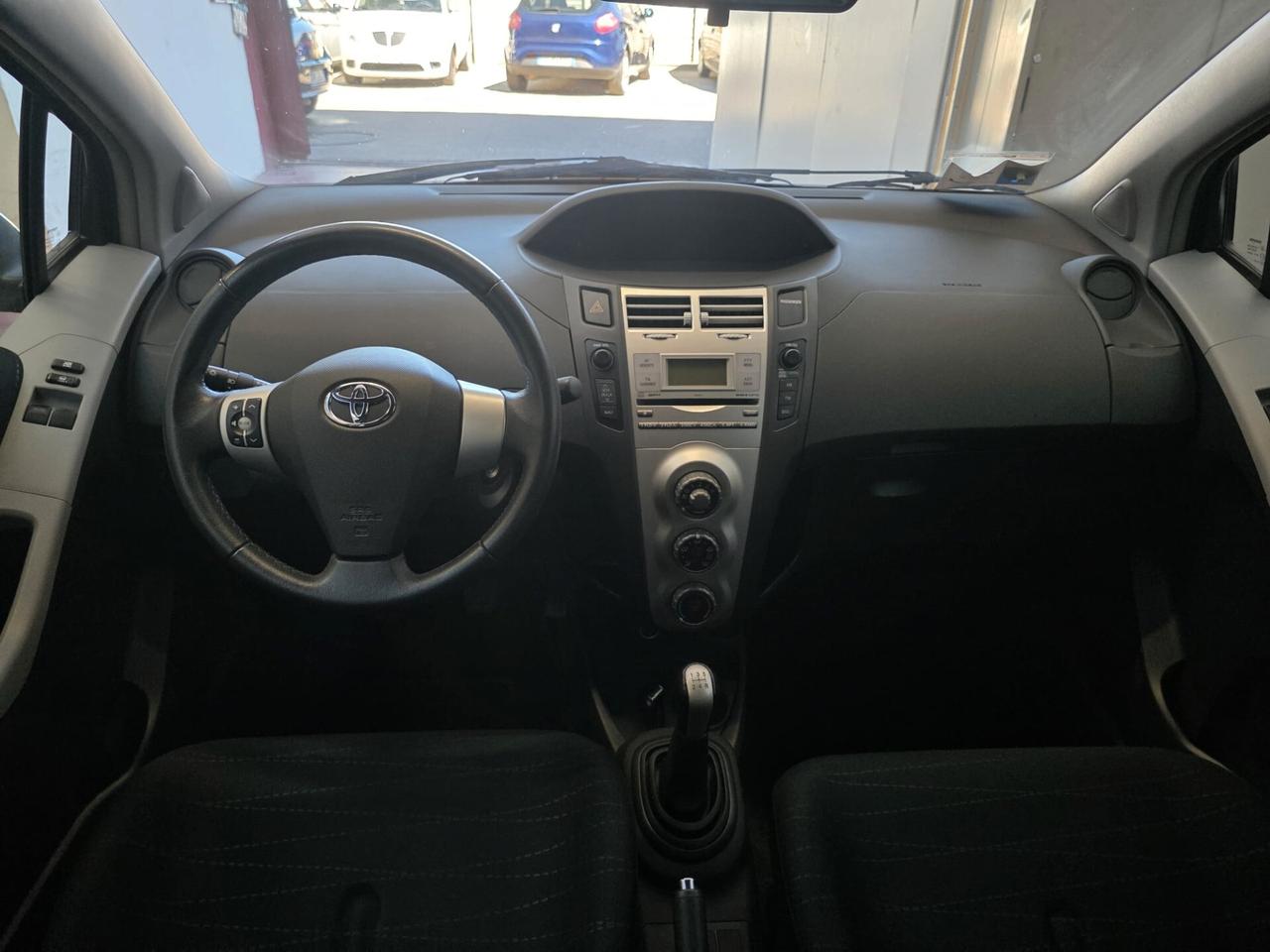 Toyota Yaris 1.3 3 PORTE SOL NEOPAT 83.000KM