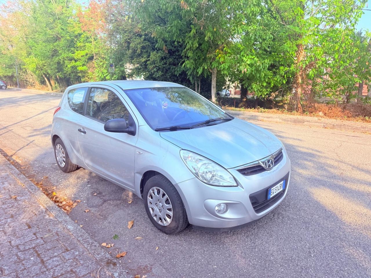 Hyundai i20 - 2011 GPL - 110000 km !!!