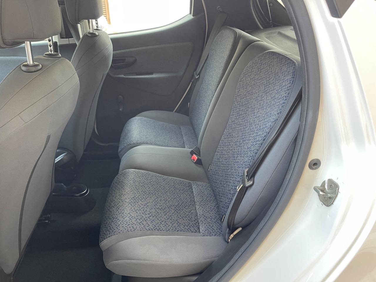 Lancia Ypsilon 1.0 FireFly 5 porte Hybrid Ecochic Silver 2022
